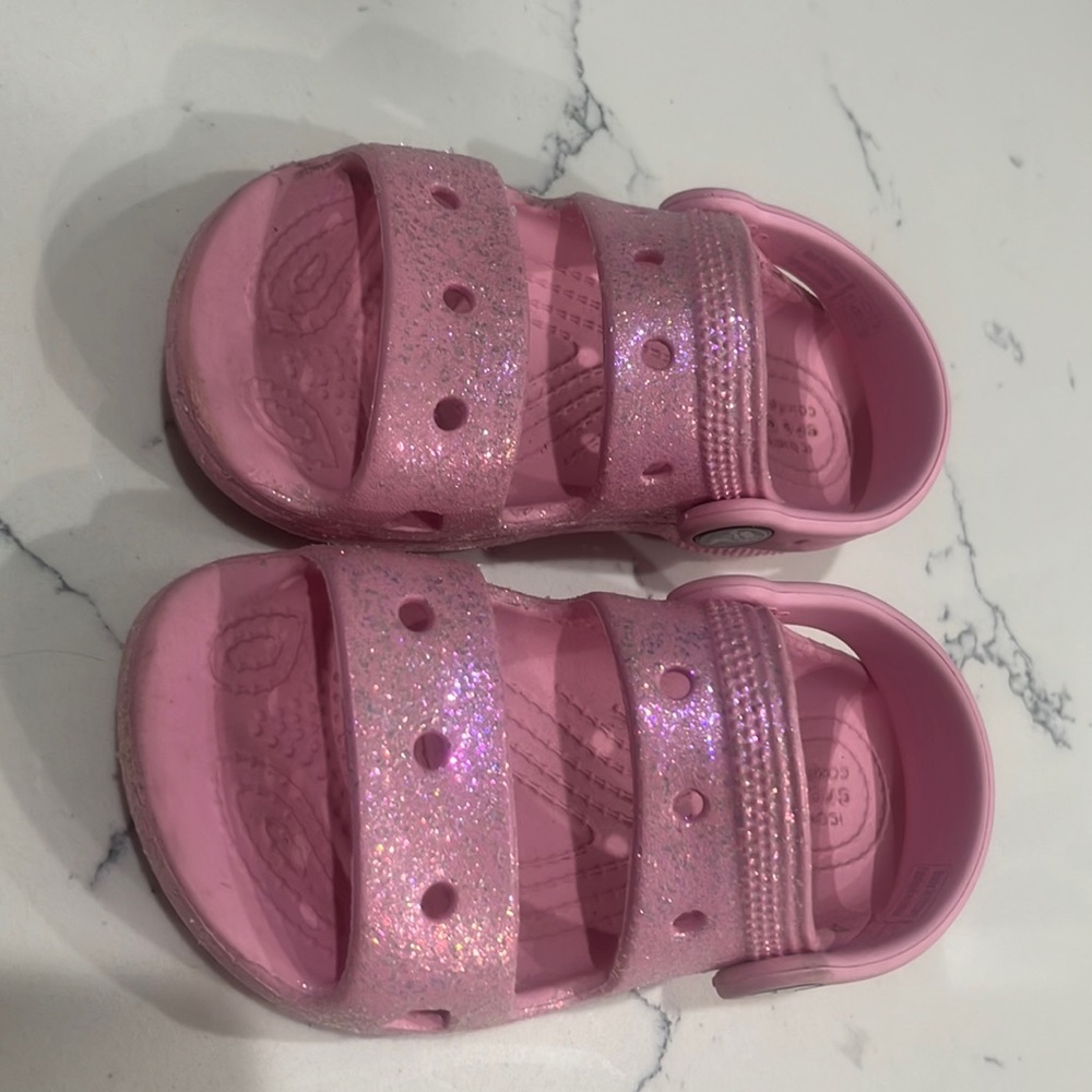 Girls pink croc sandals